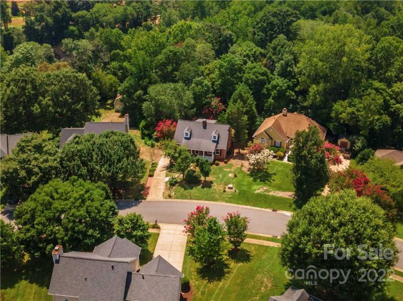 Property image 3 at 13232 Willow Breeze Lane, Huntersville, NC 28078