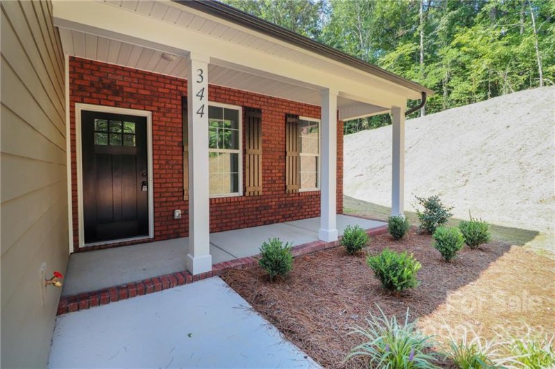 Property image 3 at 344 Eastcliff Drive, Concord, NC 28025