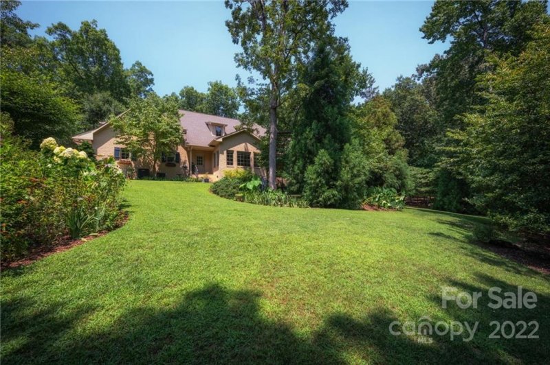Property image 4 at 148 Crestwood Lane, Tryon, NC 28782