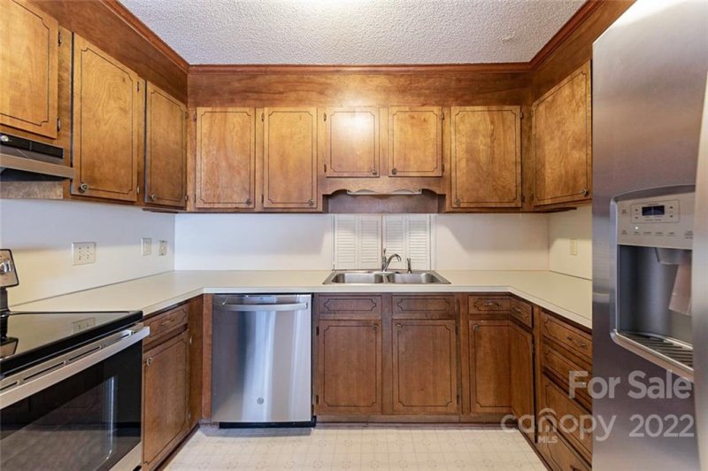 Property image 4 at 105 David Court, Fort Mill, SC 29715