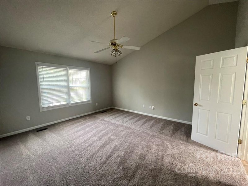 Property image 3 at 998 Braxton Drive, Concord, NC 28025