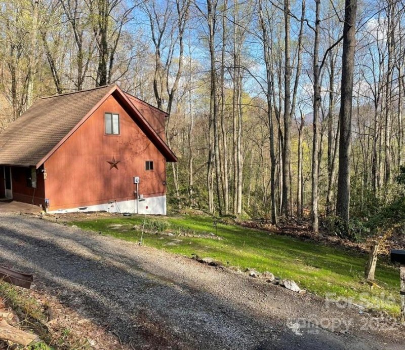 Property image 3 at 33 Fernbrook Road, Maggie Valley, NC 28751