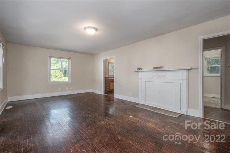 Property image 2 at 720 Tennyson Drive, Charlotte, NC 28208