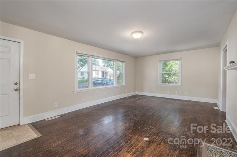 Property image 5 at 720 Tennyson Drive, Charlotte, NC 28208