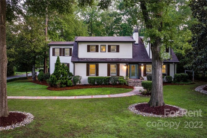 Property image 2 at 830 Jefferson Drive, Charlotte, NC 28270
