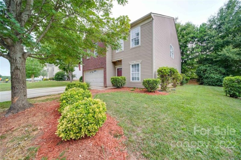 Property image 2 at 134 Hunter Park Drive, York, SC 29745