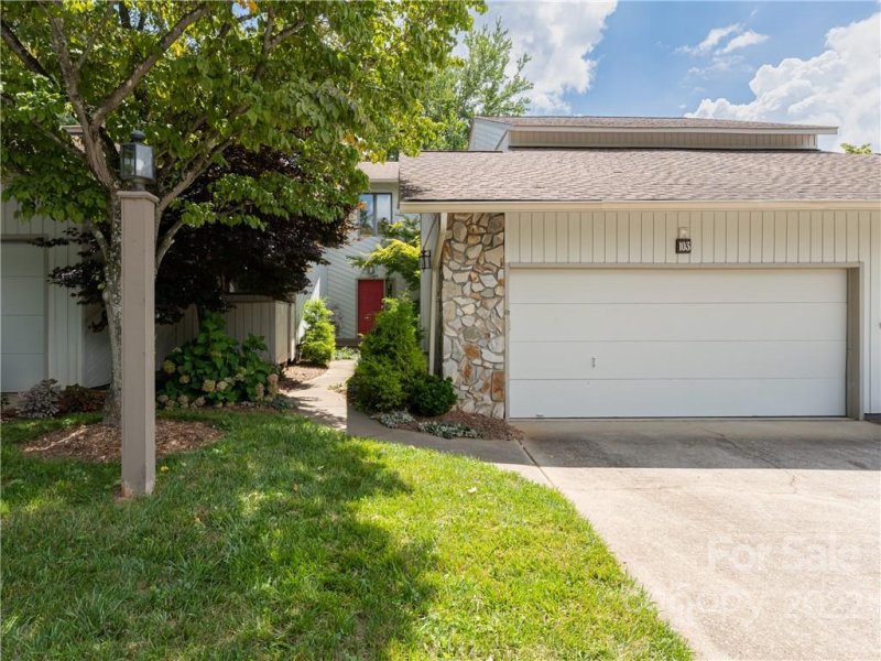 Property image 2 at 103 Parkway Court, Asheville, NC 28803