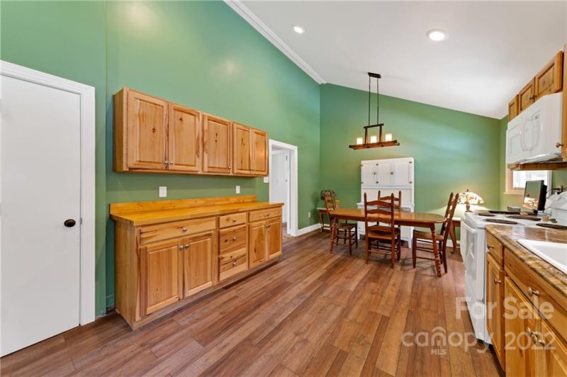 Property image 4 at 106 Fairway Drive, Black Mountain, NC 28711