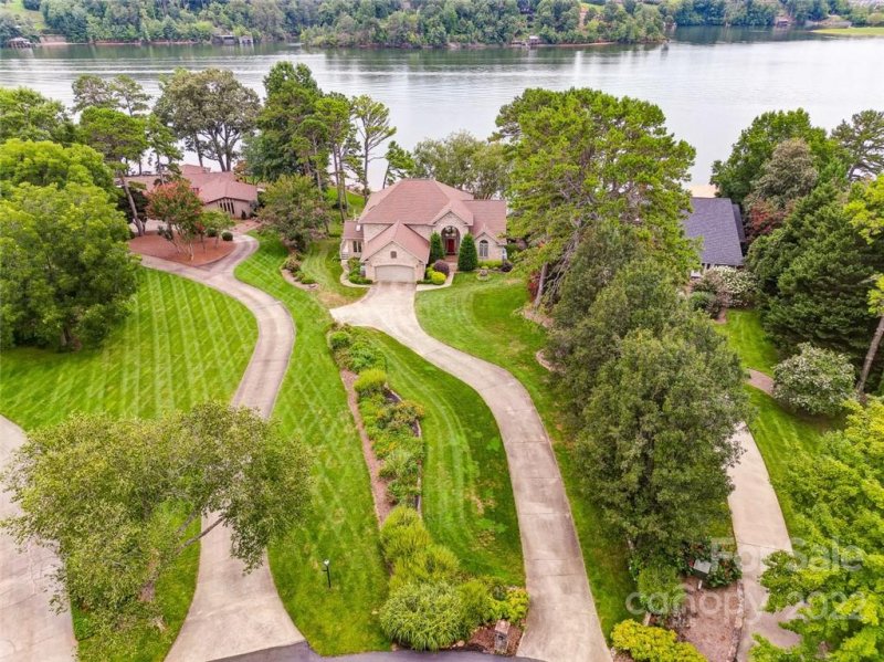 Property image 2 at 736 Wood Hollow Road, Taylorsville, NC 28681