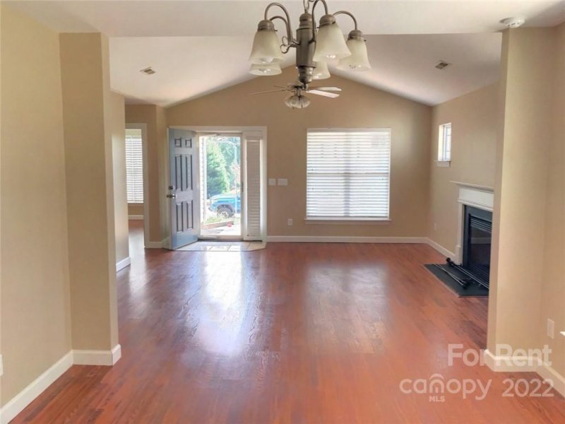 Property image 3 at 164 Tarrington Drive, Statesville, NC 28625