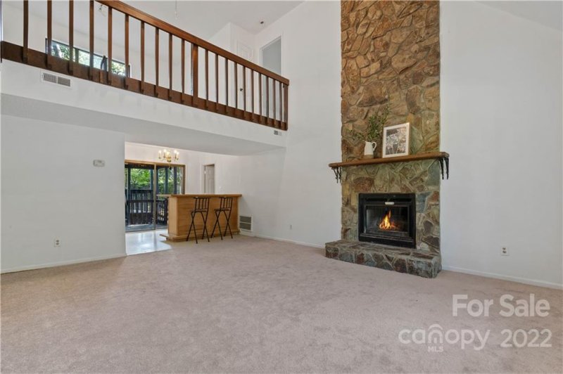 Property image 3 at 1922 Crooked Creek Drive, Charlotte, NC 28214