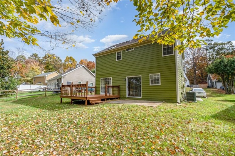 Property image 4 at 8500 Red Setter Lane, Charlotte, NC 28227