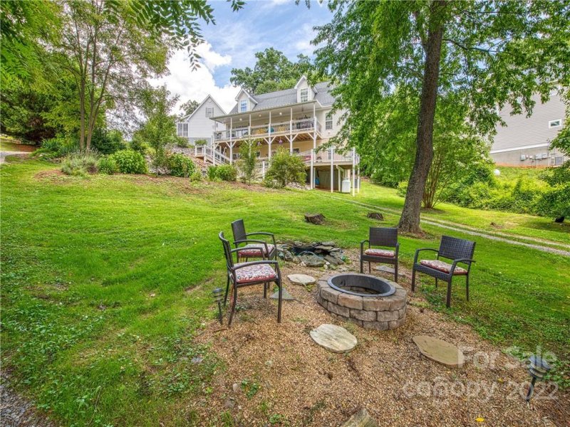 Property image 2 at 39 Susannah Court, Lake Junaluska, NC 28745