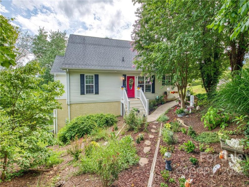 Property image 4 at 39 Susannah Court, Lake Junaluska, NC 28745