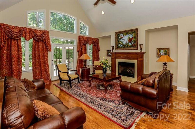 Property image 5 at 10 E Rambling Creek Drive, Tryon, NC 28782