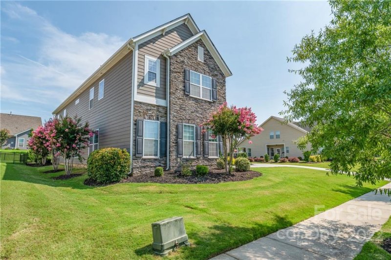 Property image 3 at 14765 Caldeford Lane, Huntersville, NC 28078