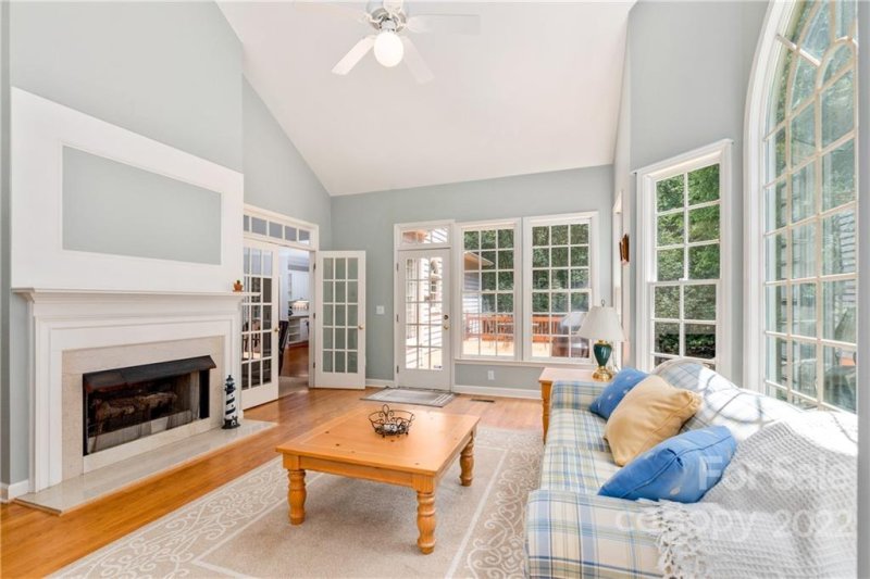 Property image 3 at 4208 Moss Creek Court, Matthews, NC 28105