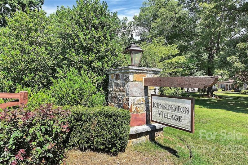 Property image 2 at 161 King William Drive, Mooresville, NC 28115