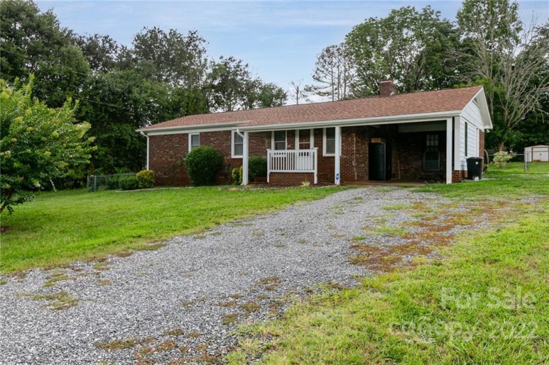 Property image 2 at 1070 Bexley Lane, Lincolnton, NC 28092