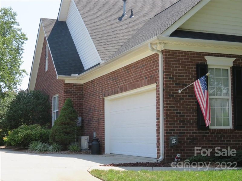 Property image 3 at 718 Tom Morris Lane, Concord, NC 28027