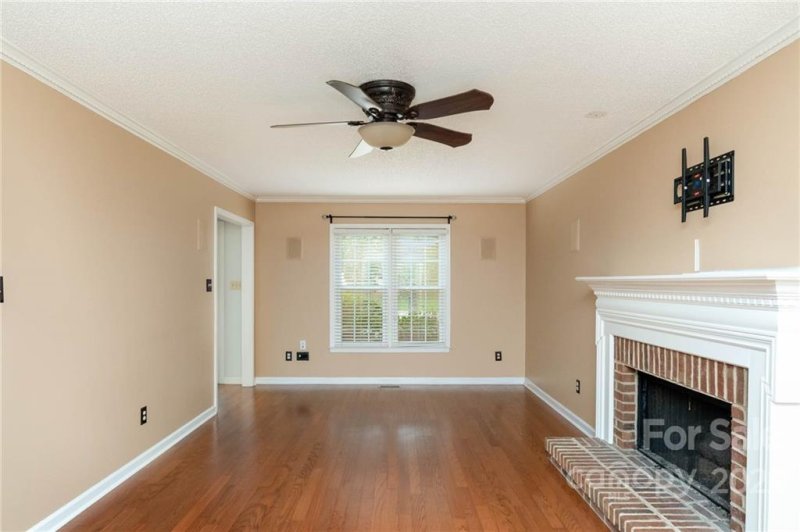 Property image 5 at 12549 Headquarters Farm Road, Charlotte, NC 28262