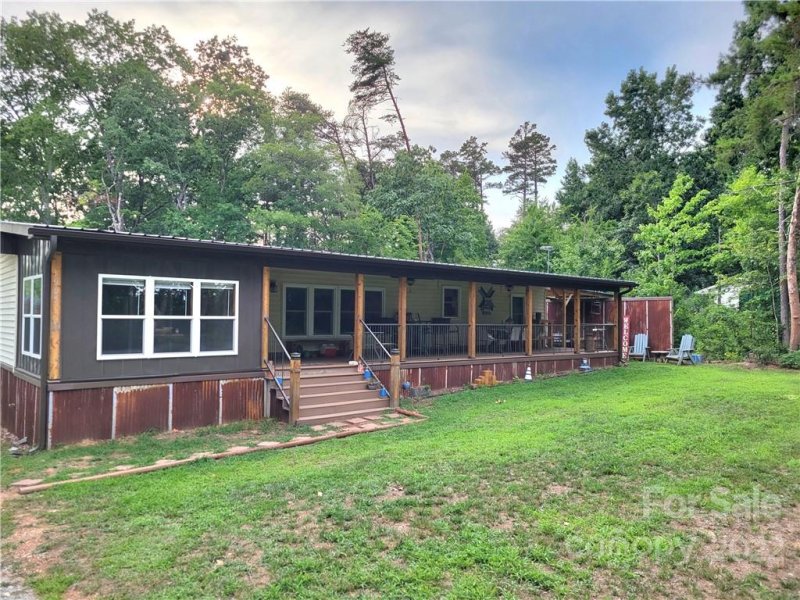 Property image 3 at 1069 Pinehaven Drive, New London, NC 28127