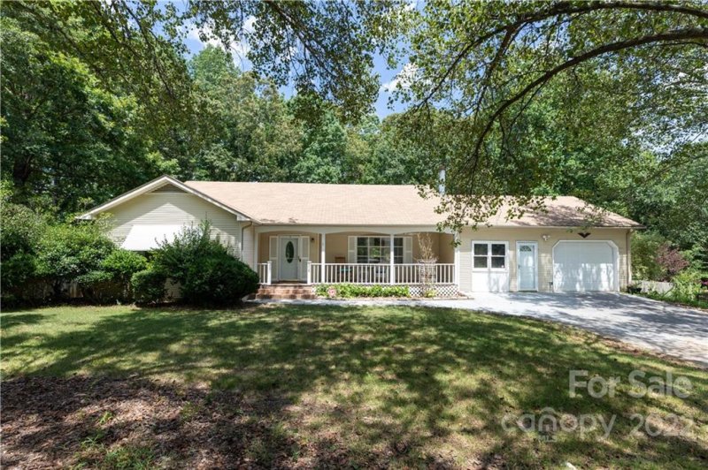 316 Swamp Fox Drive