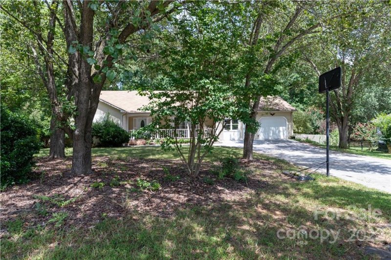 Property image 3 at 316 Swamp Fox Drive, Fort Mill, SC 29715