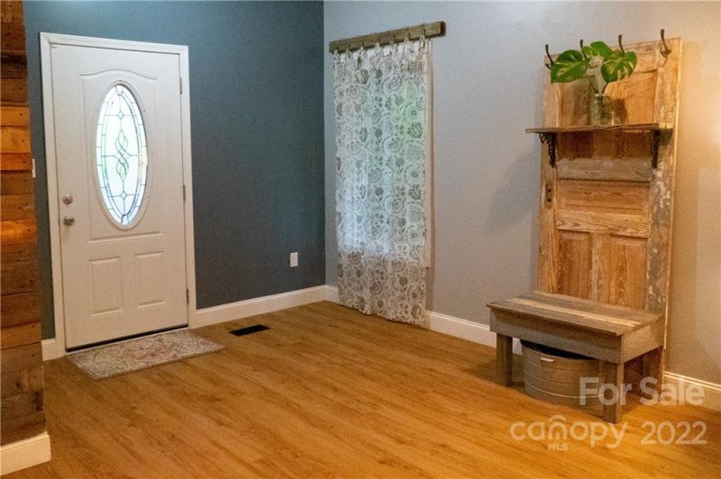 Property image 3 at 323 Fountain Trace Drive, Hendersonville, NC 28739