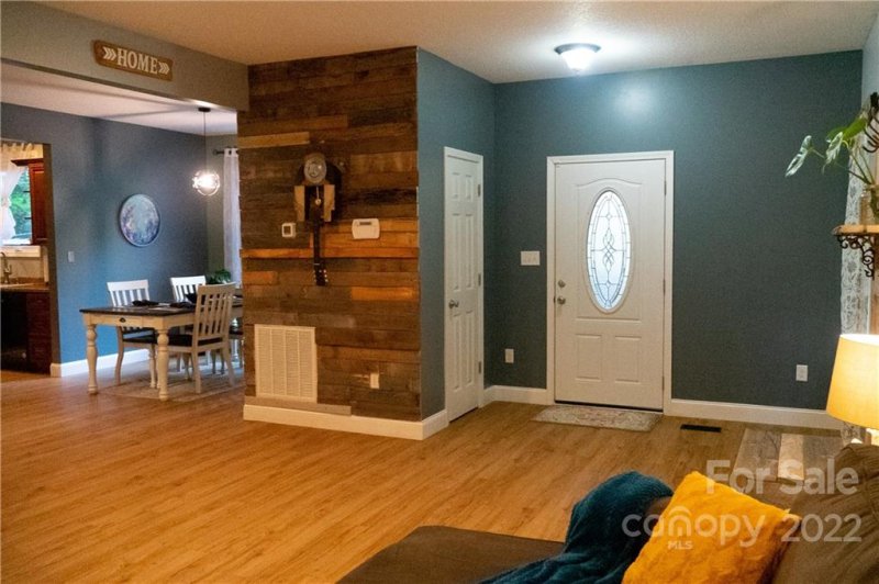 Property image 4 at 323 Fountain Trace Drive, Hendersonville, NC 28739