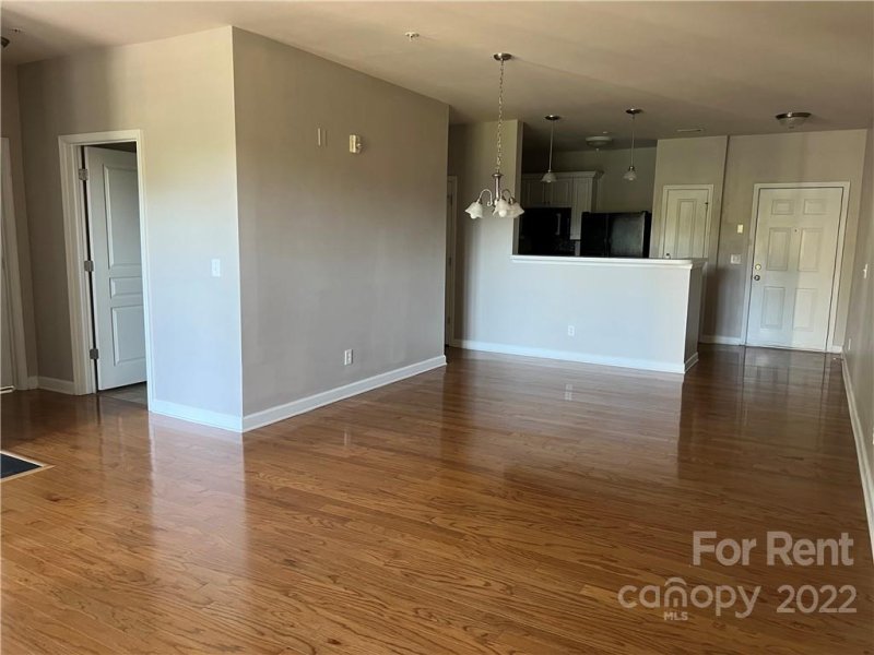 Property image 2 at 18801 Oakhurst Boulevard, Cornelius, NC 28031