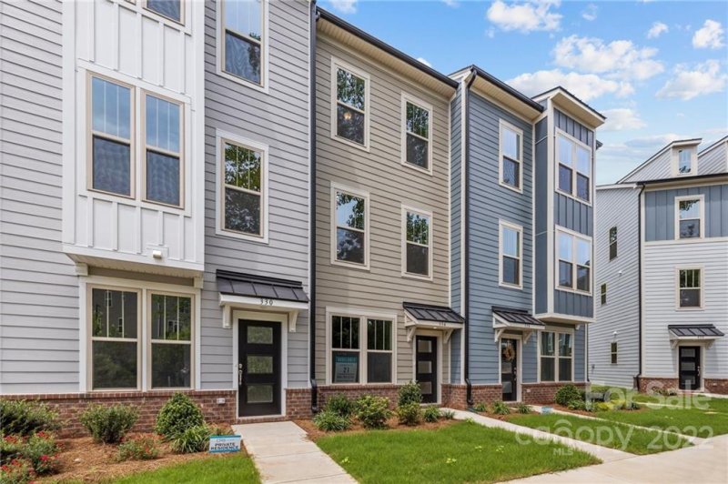 Property image 5 at 334 Simeon Drive, Charlotte, NC 28208