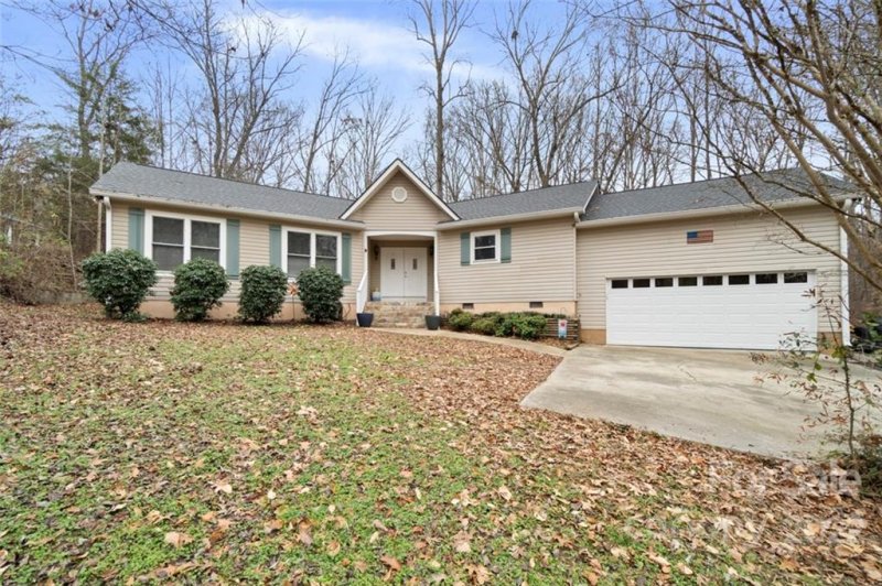 492 Peaceful Creek Drive