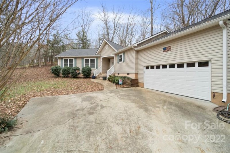 Property image 3 at 492 Peaceful Creek Drive, York, SC 29745