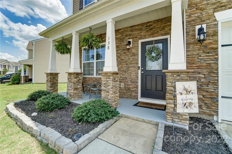 Property image 2 at 138 Kingsway Drive, Mooresville, NC 28115