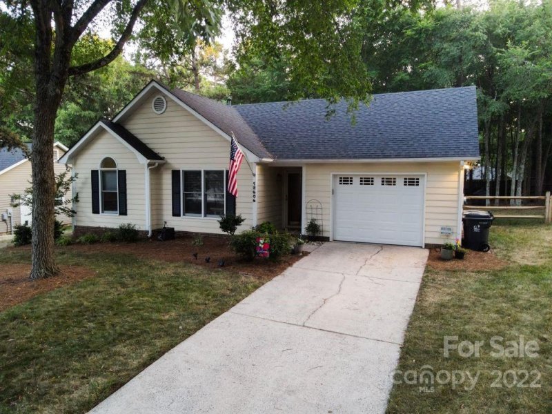 Property image 3 at 12606 Newstead Road, Huntersville, NC 28078