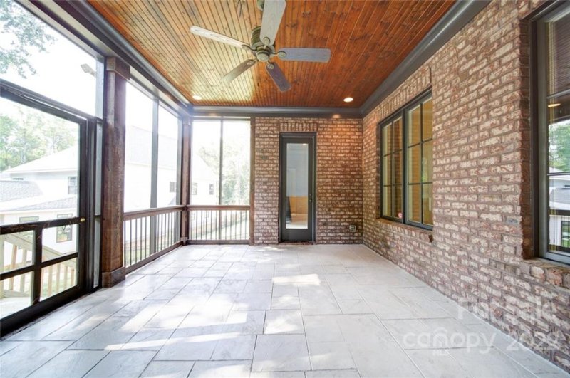 Property image 2 at 9814 Genevieve Court, Charlotte, NC 28270