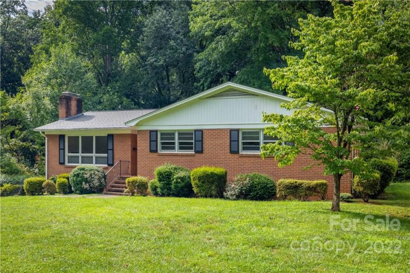 Property image 4 at 308 N Terrace Place, Morganton, NC 28655