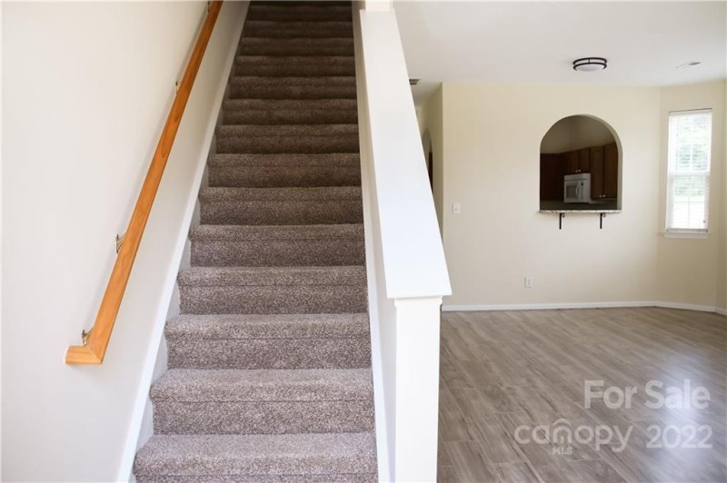 Property image 3 at 5604 Katherine Court, Dallas, NC 28034