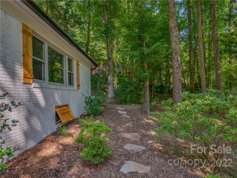 Property image 4 at 158 Long John Drive, Hendersonville, NC 28791