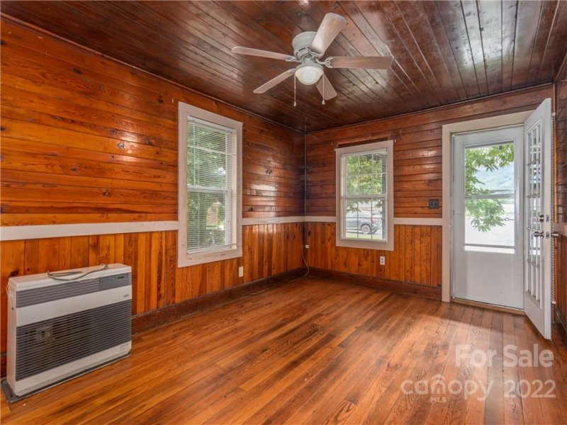 Property image 4 at 291 Camelot Drive, Waynesville, NC 28786