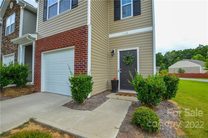 Property image 3 at 9163 Bradstreet Commons Way, Charlotte, NC 28215