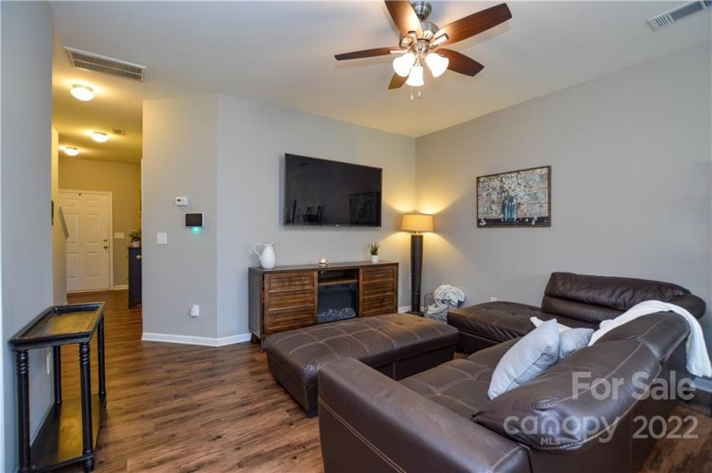 Property image 5 at 9163 Bradstreet Commons Way, Charlotte, NC 28215