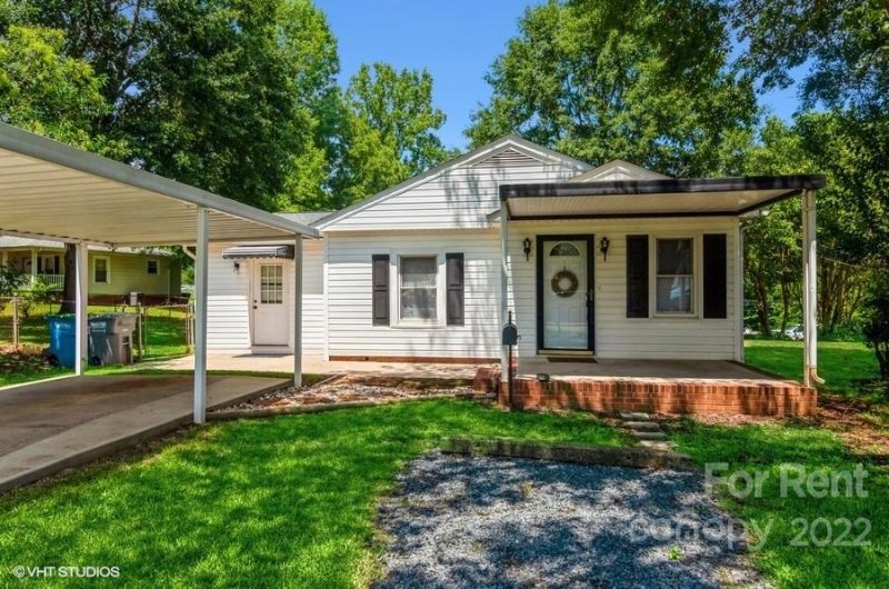 Property image 2 at 211 9th Street, Belmont, NC 28012