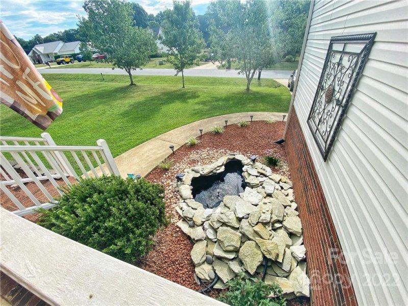 Property image 2 at 884 Creekside Drive, Lincolnton, NC 28092