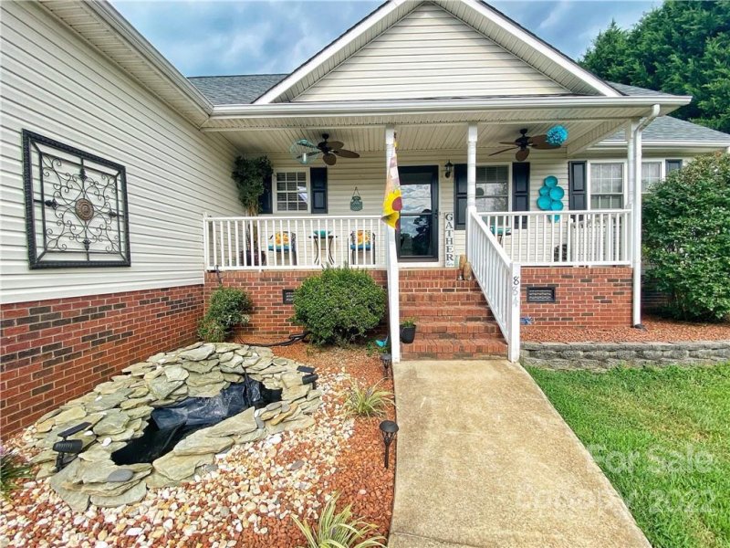 Property image 3 at 884 Creekside Drive, Lincolnton, NC 28092