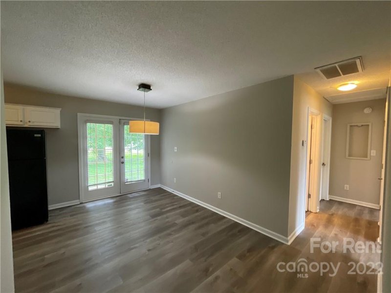 Property image 3 at 2335 Blue Hampton Lane, Charlotte, NC 28213