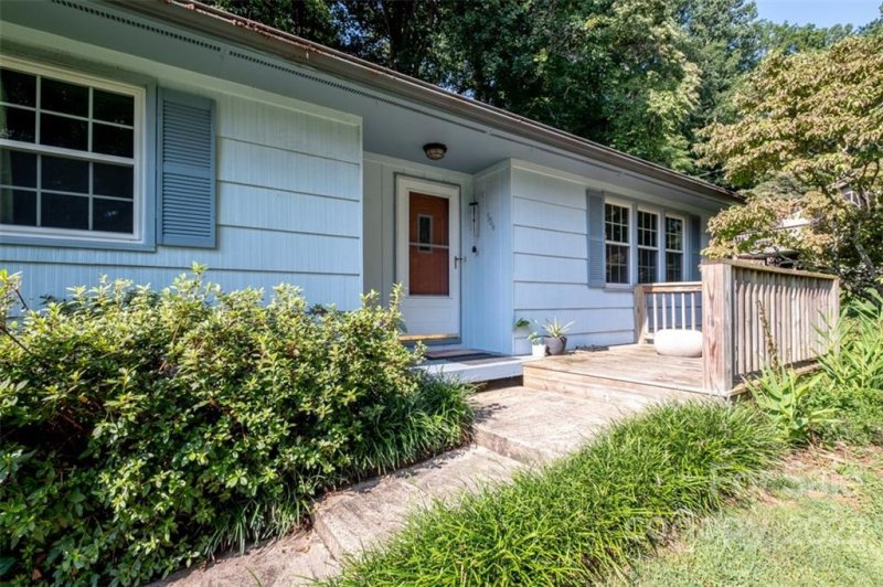 Property image 3 at 506 Barberry Heights Drive, Brevard, NC 28712