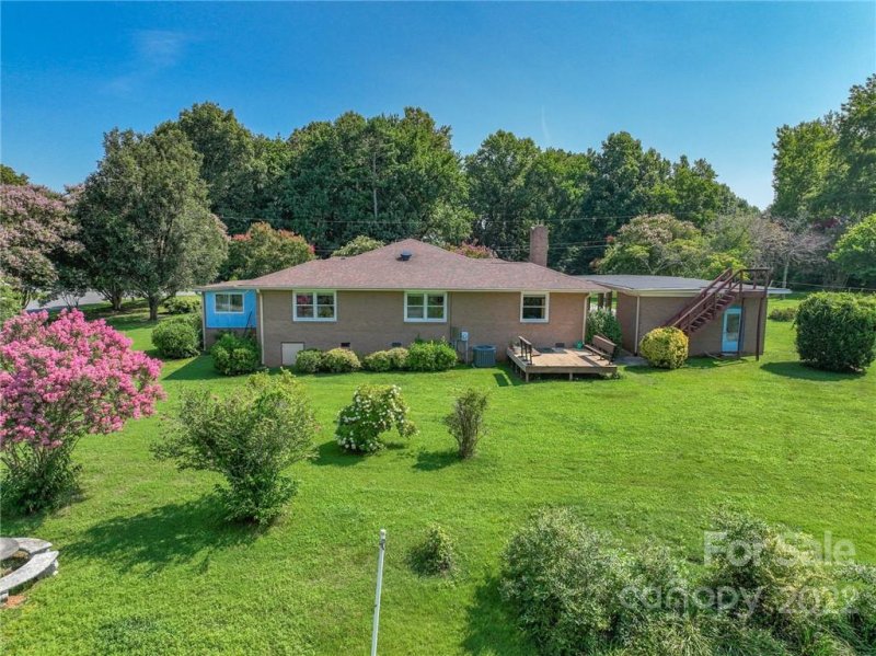 Property image 2 at 9593 Riviera Drive, Sherrills Ford, NC 28673