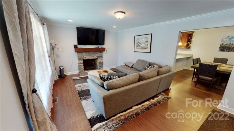 Property image 2 at 5332 Pine Drive, Charlotte, NC 28269